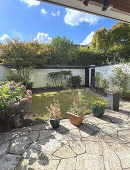 SCHÖNER WOHNEN IN POPPENBÜTTEL / HAUS IN HAUS - 4 Zi.-ETW/116m² mit eigenem Garten, Terrasse, Fernwärme € 499.000,- - Hamburg