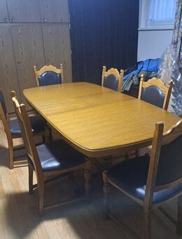 Massiver Esstisch Eiche mit Stühlen - Markranstädt