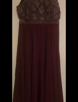 Elegantes lila-silbernes Kleid – Gr. 46/48 - Hanau (Brüder-Grimm-Stadt) Innenstadt