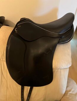 Velicea Kristall Dressursattel 17,5 - 18 Zoll fast neu - Berg (Pfalz)