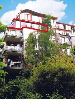 Lichtdurchflutete, vermietete Eigentumswohnung im 5. OG mit Weitblick zum Preußenpark - Berlin