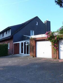 Keine Käuferprovision!!! Sehr geräumiges Einfamilienhaus mit Doppelgarage in Weener. - Weener