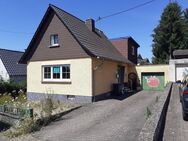 Freistehendes 1 FHS mit Wintergarten, Terrasse, großem Garten und Garage, in ruhiger Lage von Völklingen - Röchling Höhe - Völklingen