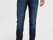 Bruno Banani Comfort-fit-Jeans Floyd gerade Beinform, mit Eingrifftaschen, niedrige Leibhöhe