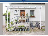 Traumhaft gelegene & charmante Altbauvilla auf großartigem Grundstück in Kitzingen - Kitzingen