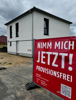 Rein ins Glück! Betriebsfertige Stadtvilla in Spreenhagen. - Spreenhagen