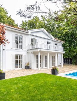 Provisionsfreier Verkauf! Elegante Luxusvilla mit Traumausstattung am Grünwalder Forst! - Straßlach-Dingharting