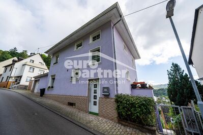 Gepflegtes Wohnhaus mit herrlichem Blick über den Stadtteil Oberstein!