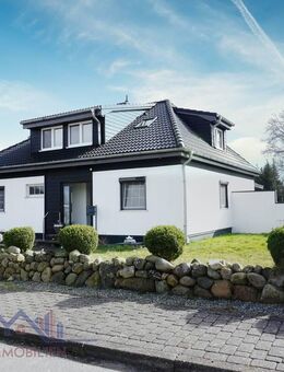 Großzügiges und modernes Einfamilienhaus mit Einliegerwohnung Provision-Frei - Leck