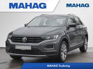 VW T-Roc, 1.5 TSI Style, Jahr 2020 - München