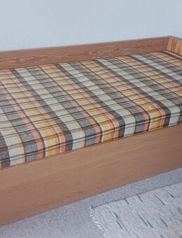 Bett Holzbrett mit Bettkasten H55xL200xB95cm. - Owingen