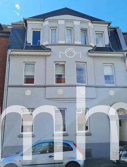 Troisdorf Zentrum: 4-Parteienhaus ideal für Kapitalanleger - Troisdorf