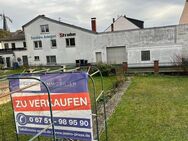 Top-Gelegenheit! Mehrfamilienhaus mit 3 Wohnungen und Nebengebäude in Bad Sobernheim zu verkaufen - Bad Sobernheim