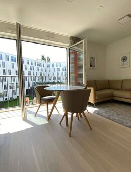 helle Wohnung mit Süd/West-Ausrichtung, möbliert u. voll ausgestattet von Privat - München