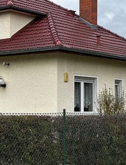 Solides kleines Einfamilienhaus in Schönefeld OT Altglienicke zu Verkaufen. - Berlin