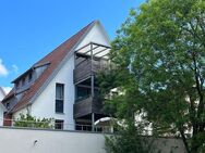 Schöne, gepflegte und altersgerechte 3-4 Zimmer-Wohnung mit Aufzug und Dachterrasse im Zentrum von Kirchheim-Teck - Kirchheim (Teck)