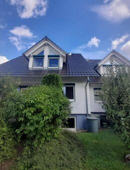 Sonnige Aussichten ! Traumhafte Doppelhaushälfte - Rosenfeld