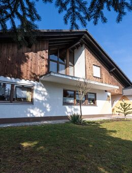 Vöhringen: Ihr neues Familienparadies mit viel Platz und Möglichkeiten in guter Wohnlage - Vöhringen (Baden-Württemberg)