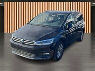 VW Touran, 1.5 TSI Highline, Jahr 2024 - Dresden