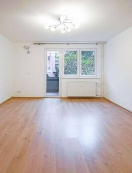 Perfekt geschnitten & hell - modernisierte Eigentumswohnung mit Balkon & Stellplatz in Toplage - Berlin