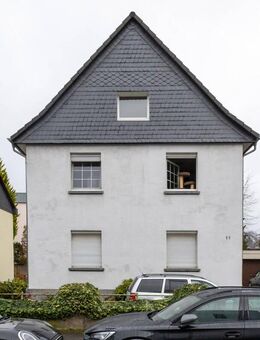 Leverkusen-Schlebusch: Vermietetes Zweifamilienhaus in Top Lage - Leverkusen