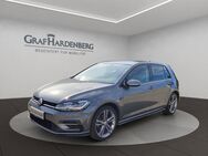 VW Golf, 1.5 TSI Highline R-Line, Jahr 2018 - Bruchsal