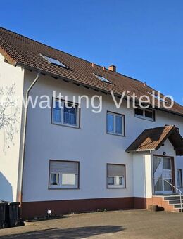 Charmante 2-Zimmer-Eigentumswohnung mit Balkon, Garage und Stellplatz in ruhiger Lage von Waldmohr - Waldmohr