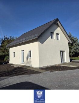 Erstbezug! Hochwertige Familienwohnung über 2 Ebenen! Terrasse, Garten, EBK! - Großräschen