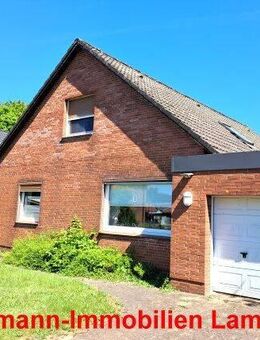 Familiengerechtes Wohnhaus in Citynähe, Schulen und Einkaufen sind zu Fuß erreichbar - Cadenberge