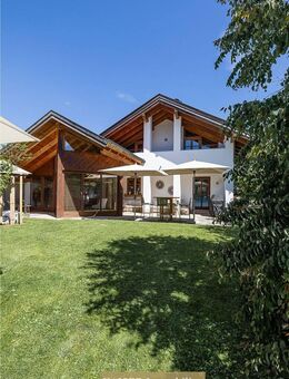 Charmantes Landhaus mit bezauberndem Garten in ruhiger Lage von Dießen - Dießen (Ammersee)