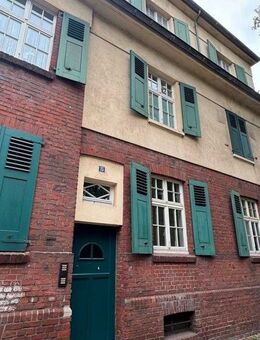 Frei zum Selbstbezug ! Sonnige 2- Raum- ETW mit Balkon in Duisburg - Hüttenheim - provisionsfrei ! - Duisburg