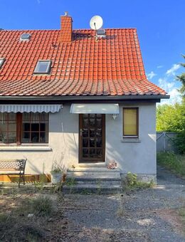 GROßZÜGIGES GRUNDSTÜCK 2.187 m² MIT DHH - Handwerkliches Geschick gefragt, sofort bezugsbereit! - Seelow