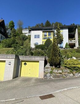 Top gepflegtes Einfamilienhaus, Schwarzwald, sonnig, unverbaubare Aussicht, 2 Garagen, PV-Anlage - Schramberg