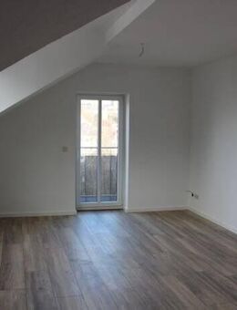 Dachgeschosswohnung mit großem Balkon! - Döbeln