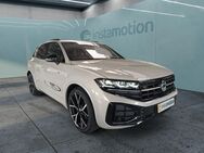 VW Touareg, 3.0 TDI R-LINE 286 22, Jahr 2024 - München