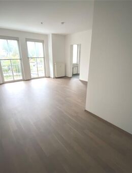 Altenburg* City Center* helle 1 Raum-Whg.* sep. Küche* Duschbad* - Altenburg