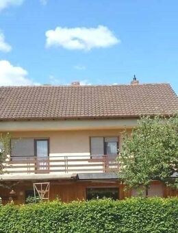 Gartenfreunde aufgepaßt! Perfektes Familieneigenheim mit Garage, Südterrasse und großem Garten in ruhiger Wohnlage - Sand (Main)