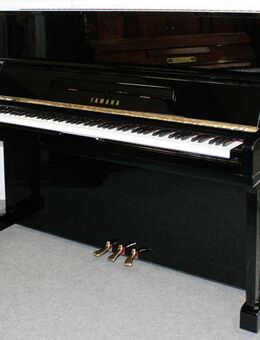 Klavier Yamaha U10A, 121 cm, schwarz poliert, Nr. 4855523, 5 Jahre Garantie - Egestorf