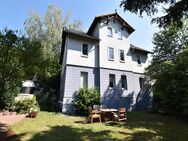 Wohlfühlwohnung mit vielen Extras - 3 Zimmer, 2 Garagen und Terrasse mit Garten - Coburg