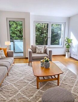 Gepflegte Vier-Zimmer-Wohnung mit Balkon in guter Lage - Frankfurt (Main)