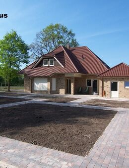 Exklusiver Neubau Winkelwalmdachbungalow in ruhiger Wohnlage - Lathen