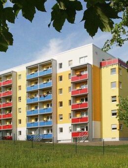 Gemütliche 2-Raum-Wohnung mit Dusche, Balkon und Mietergarten - Gera