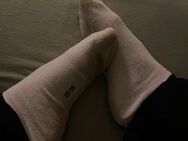 Duftende getragene Socken - Berlin Mitte