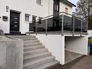 Kernsaniert, geräumig & luxuriös - Modernes Wohnen im Eigenheim auf 3 Etagen mit Garten & Garage! - Tuttlingen