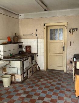 Zu sanierendes Landhaus mit großem Garten und Grundstück ( Kleiner Dreiseitenhof ) - Schwepnitz