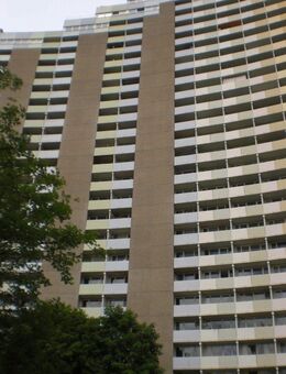 Helle 1-Zimmer-Erdgeschoss-Wohnung mit Stellplatz im Garagenhaus in Alterlangen, St. Johann - Erlangen