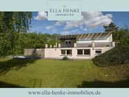 Repräsentativer, teilsanierter Bungalow auf 2.100m² Parkgrundstück... - Halberstadt