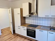 Hell, sehr zentral und mit Einbauküche: freundliche 3-Zimmer-Wohnung in Flensburg - Flensburg