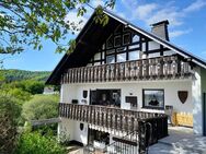 / Landhaus mit Charme und Weitblick! - Schmallenberg
