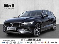 Volvo V60, Kombi Core B3 Benzin EU6d digitales Sitze, Jahr 2024 - Aachen